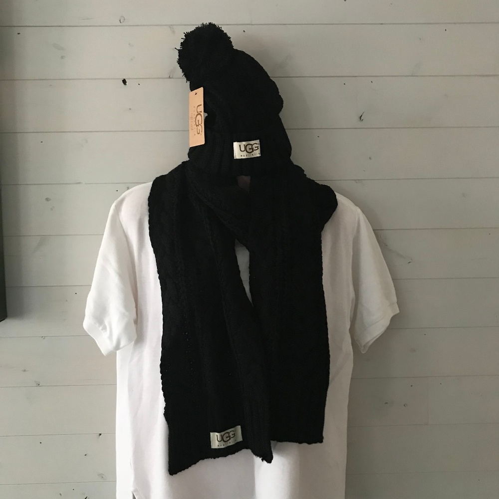 Brand New Ugg Cable Knit Beanie Hat & Scarf Black